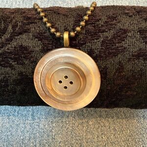 Vintage Mother of Pearl Button Pendant Necklace